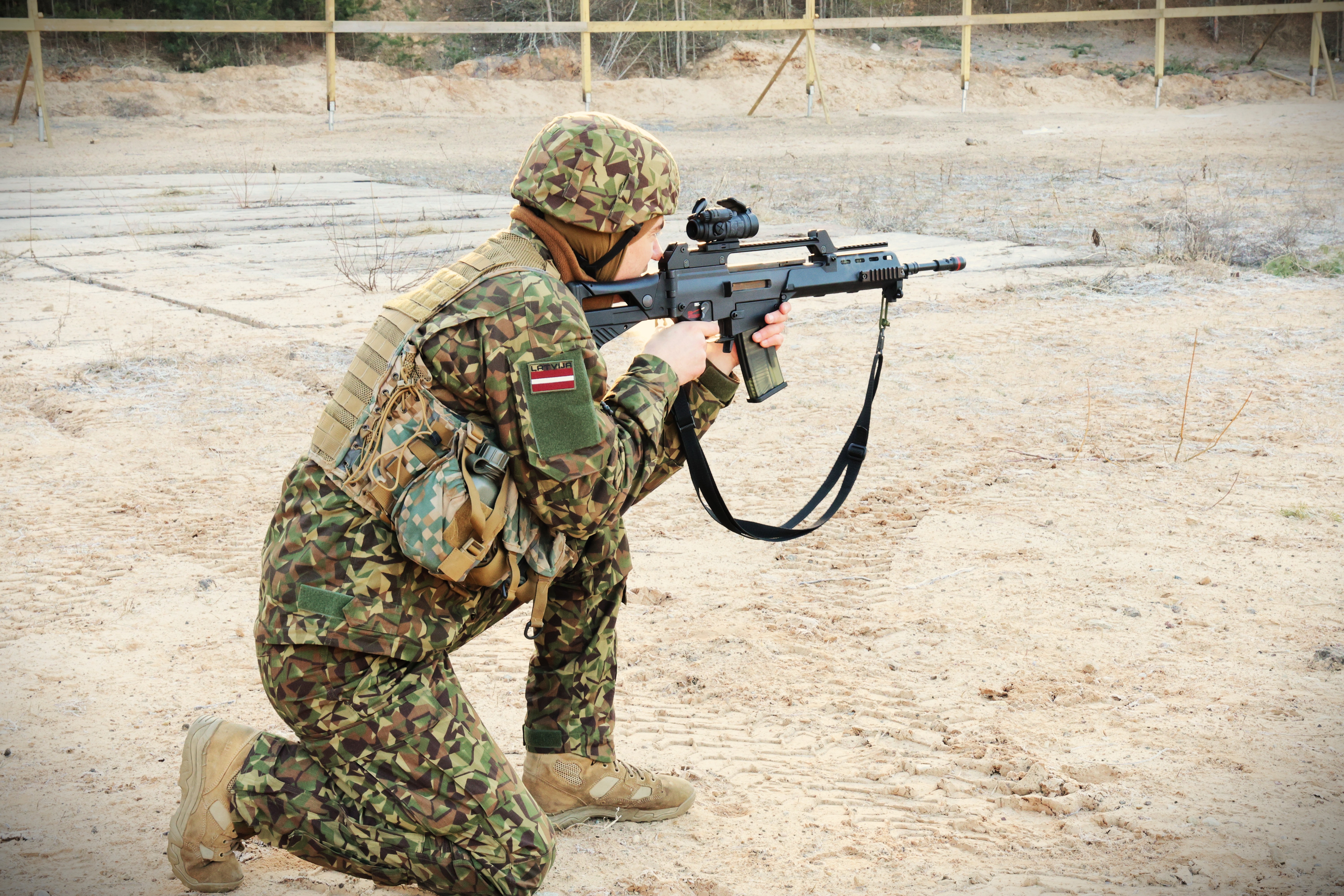 no Zemessardzes arhīva