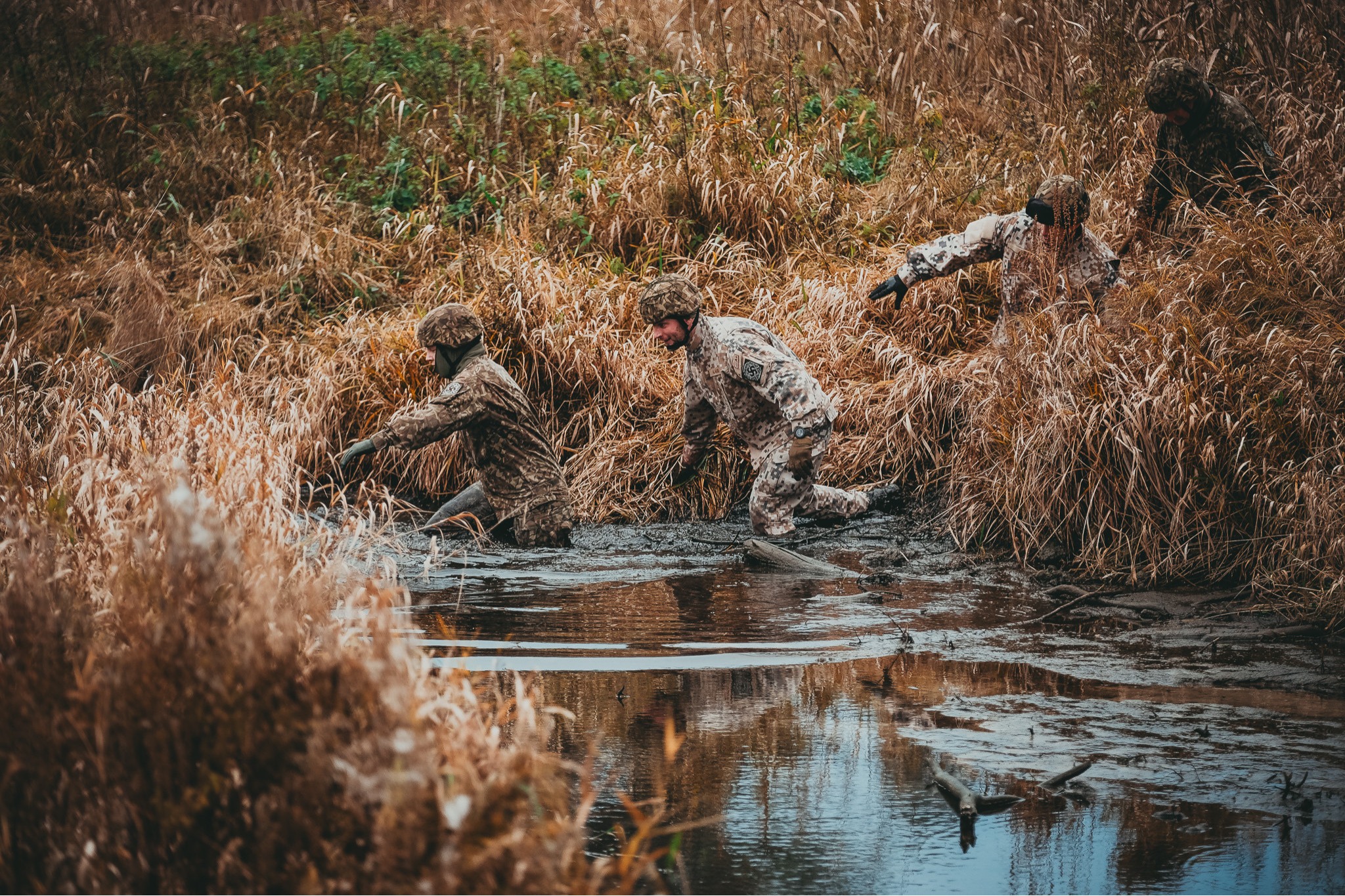 Zemessargi nakts pārbaudījumā Valmieras apkārtnē pelnīs iespēju nēsāt bereti