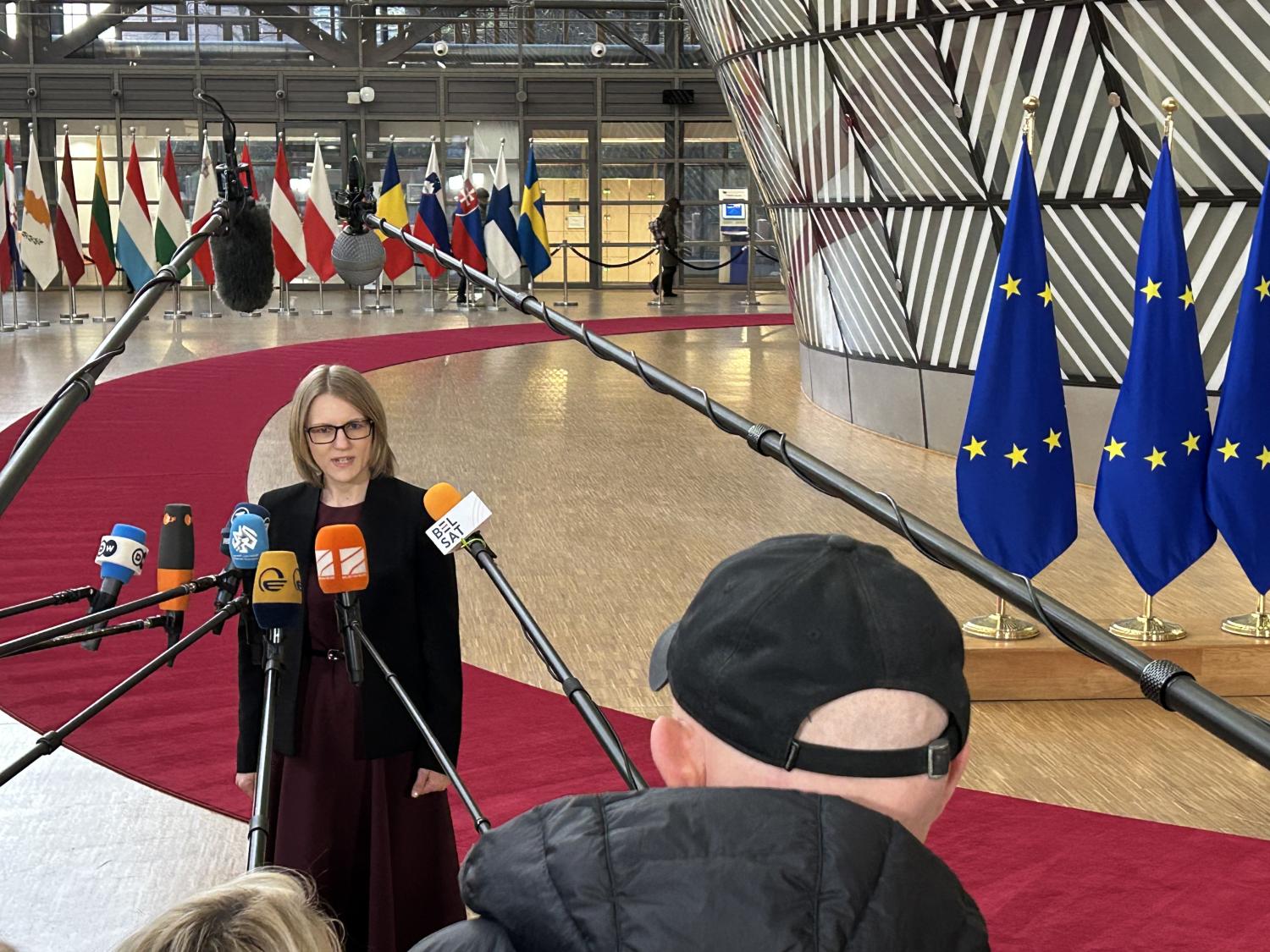 _ES aizsardzības ministru sanāksme