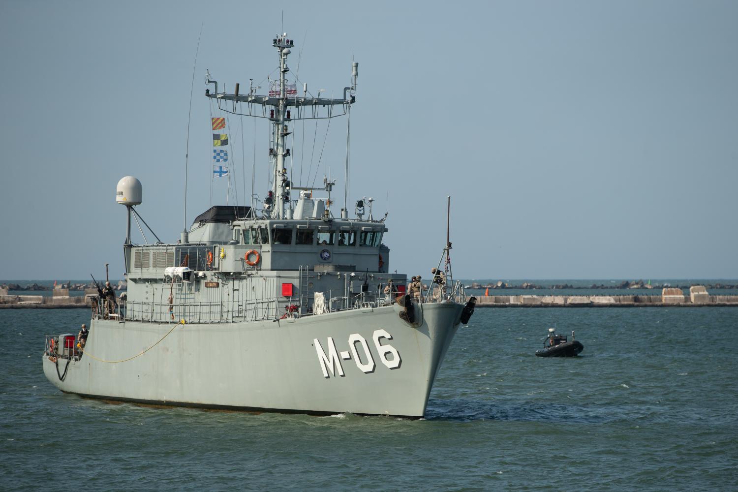 Mīnu kuģis M-06 "Tālivaldis" Liepājas ostā