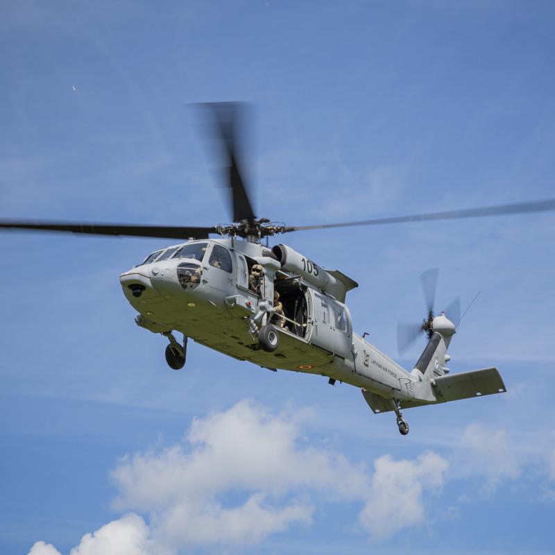 helikopters UH60M Black Hawk