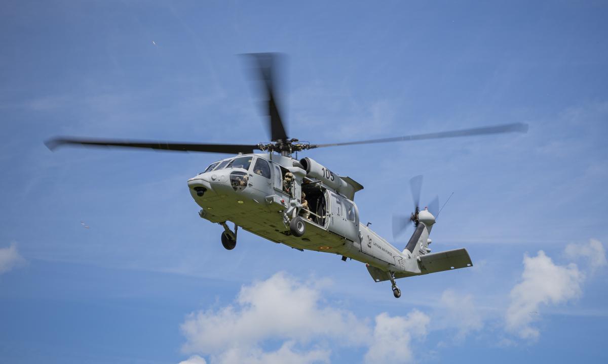 helikopters UH60M Black Hawk