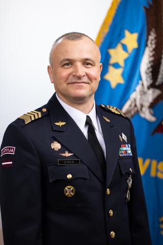 augstākais virsseržants G.Polis